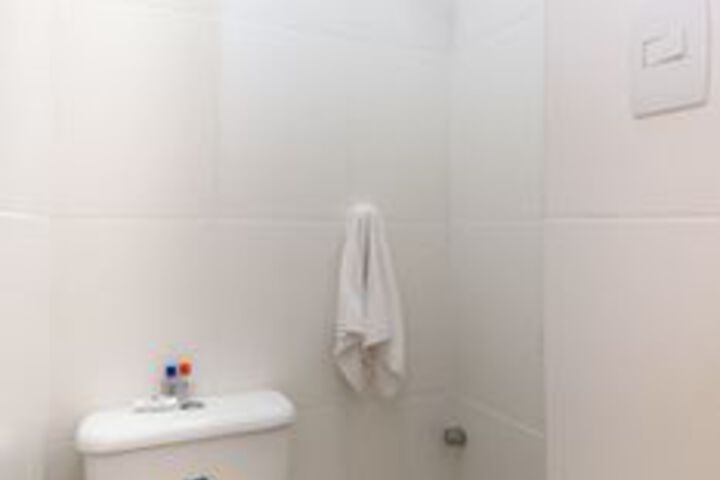 Room 2 of 31
