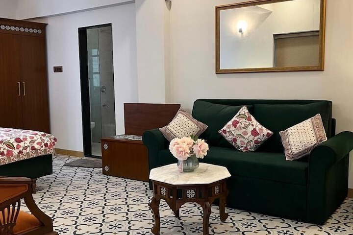 Room 20 of 39