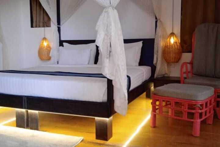 Room 5 of 21
