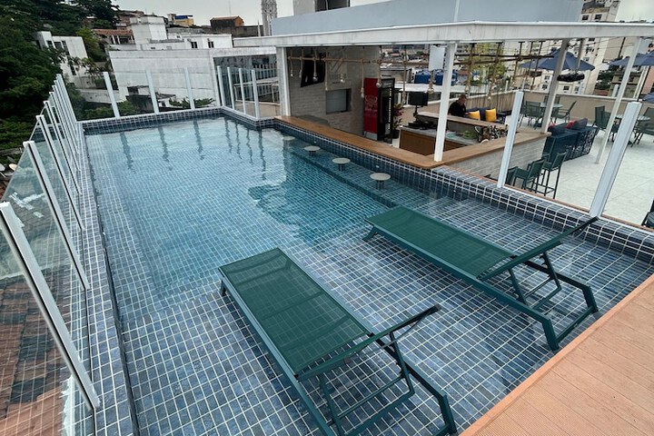 Pool 86 of 183