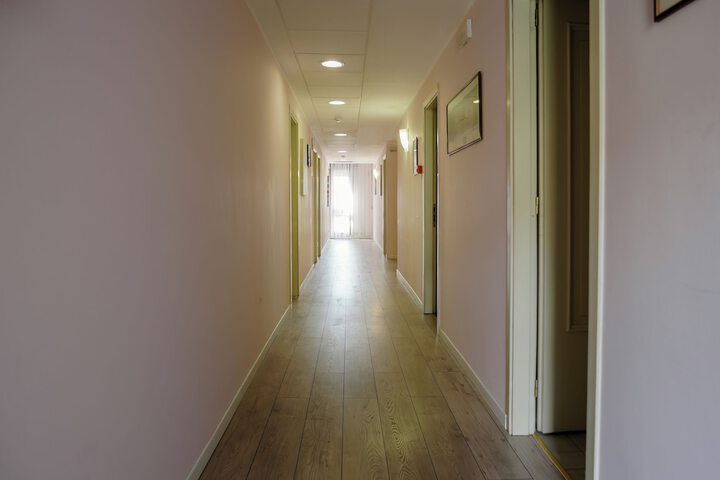 Ballroom/Hall 43 of 50