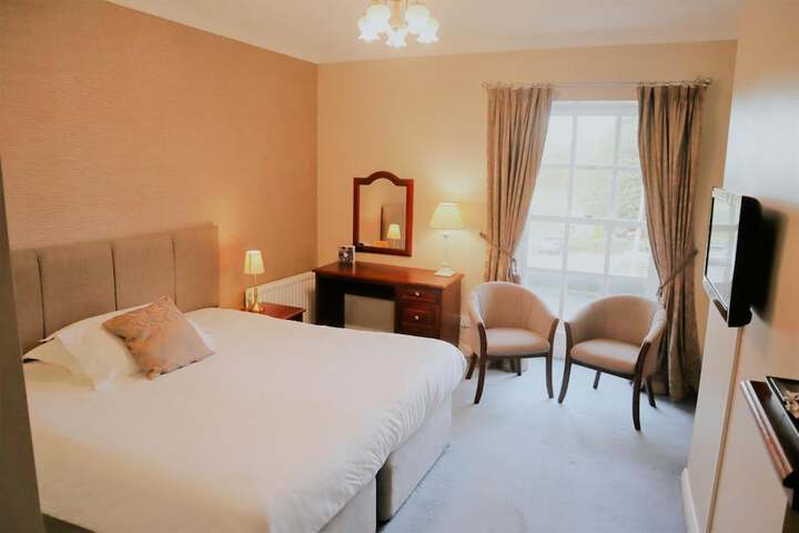 Room 14 of 63