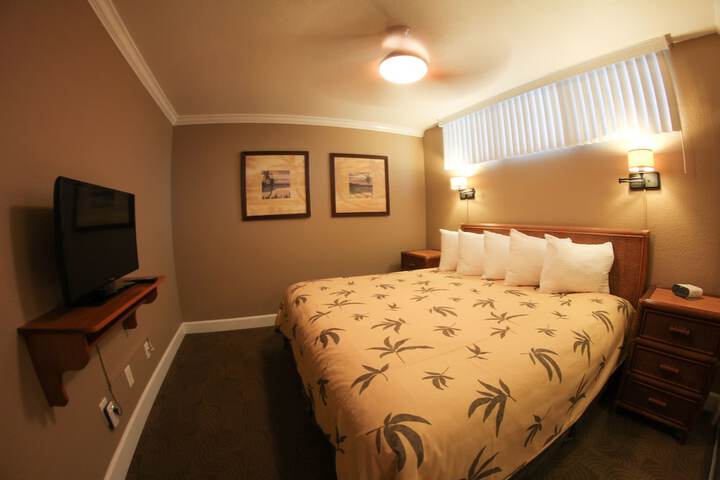 Room 2 of 47