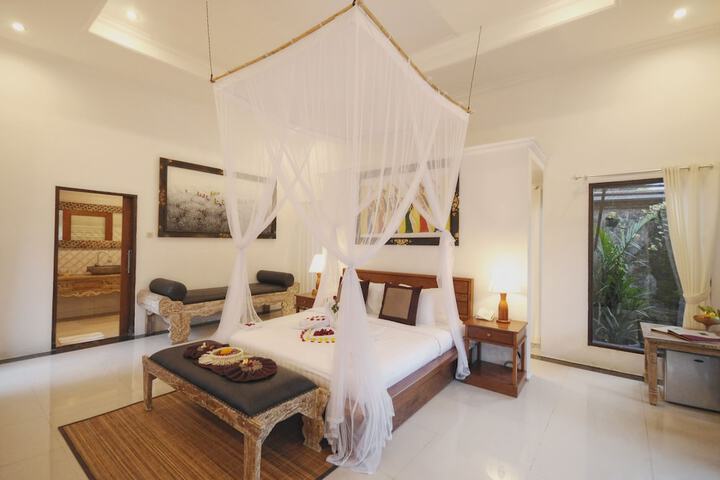 Room 3 of 45