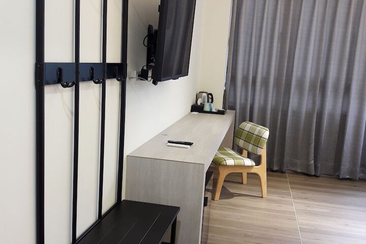 Room 3 of 31
