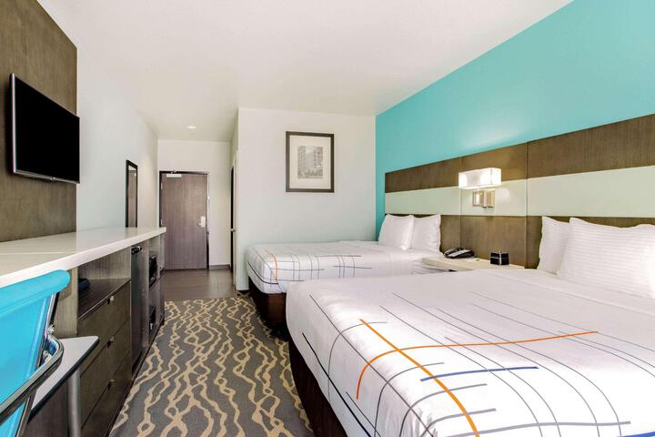 1 King Bed Mobility Hearing Accessible Room Roll in Shower (13 of 13)