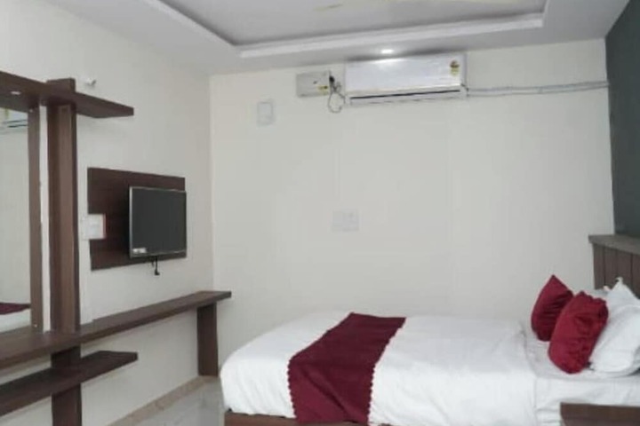 Room 3 of 7