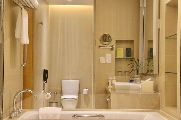Room 48 of 89