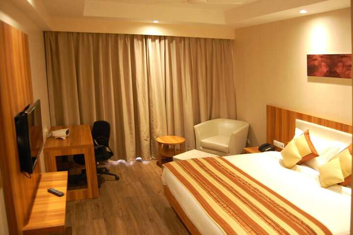 Room 14 of 35