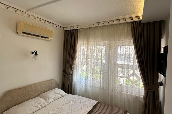 Room 11 of 46