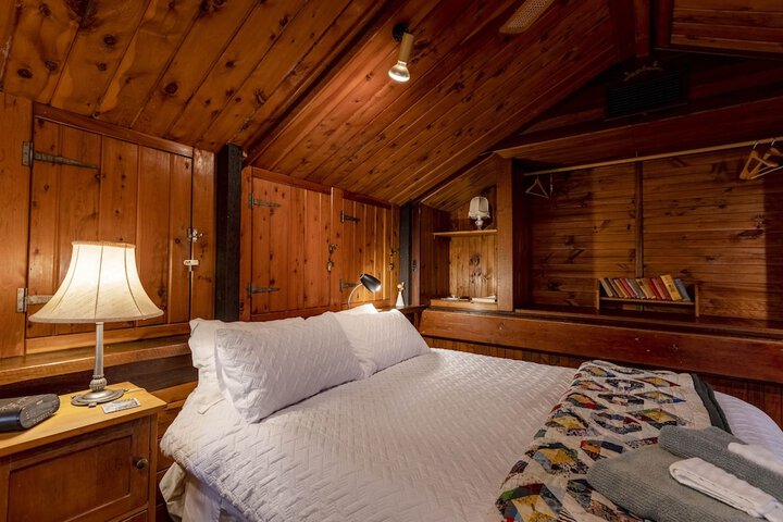 Room 3 of 21