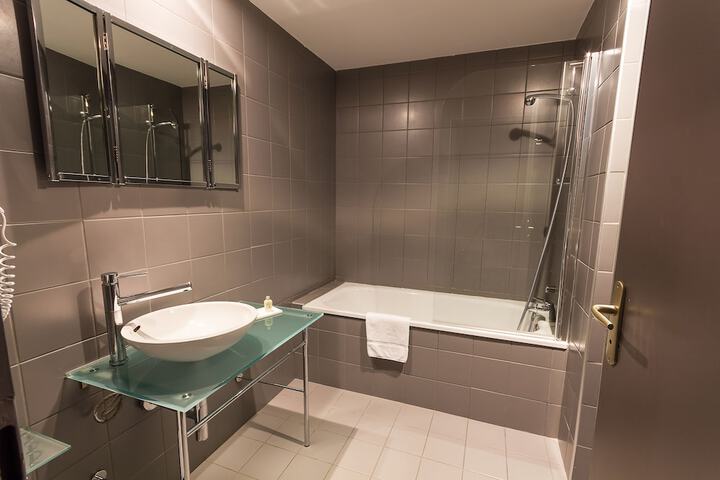 Bath Photo