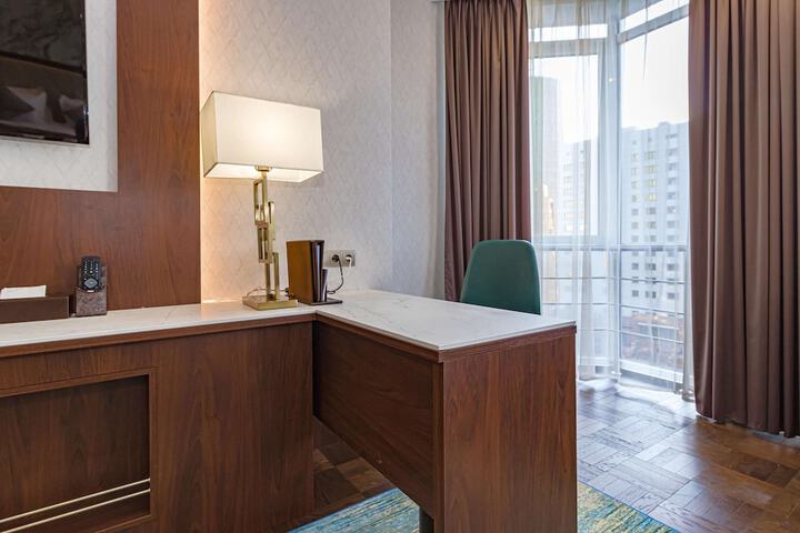 Room 27 of 110