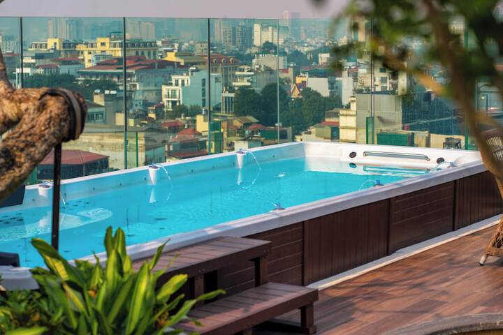 Hot Tub 30 of 52