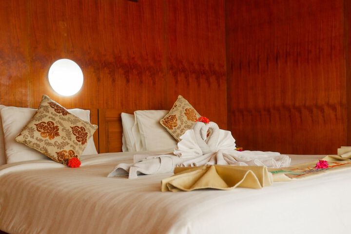 Room 17 of 115