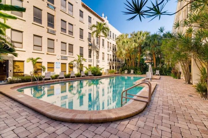 Hotel with Pool