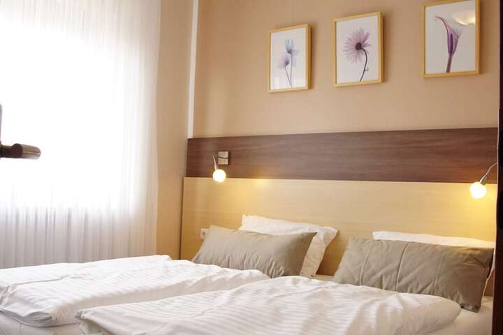Room 14 of 79