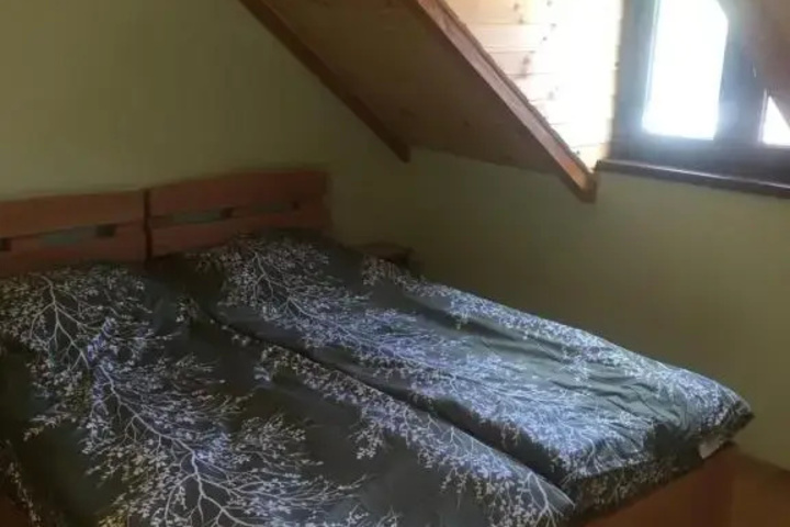 Room 2 of 14