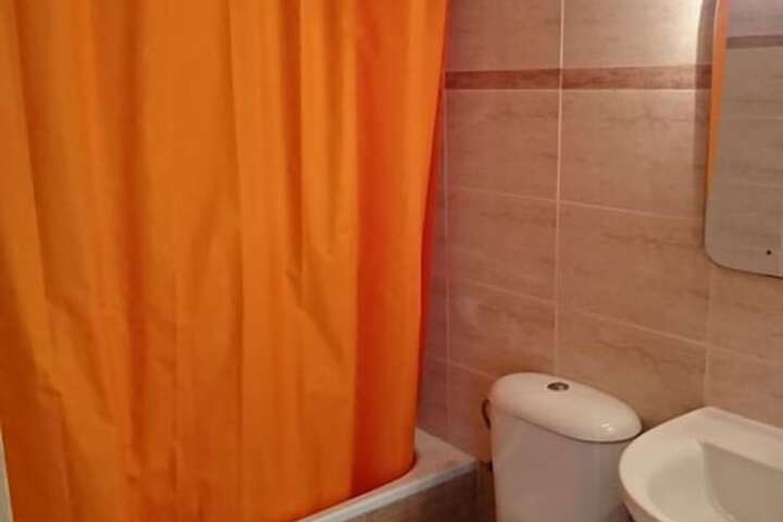 Room 16 of 25
