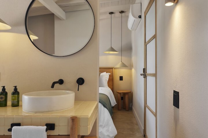 Room 45 of 73