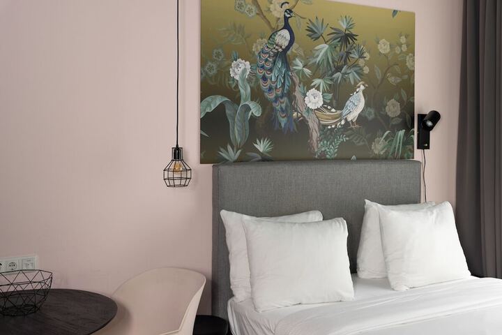 Room 18 of 52