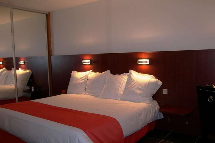 Room 13 of 43