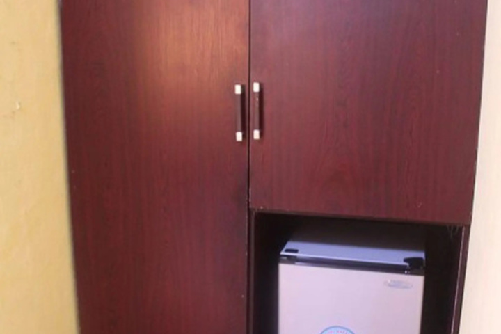 Room 10 of 25