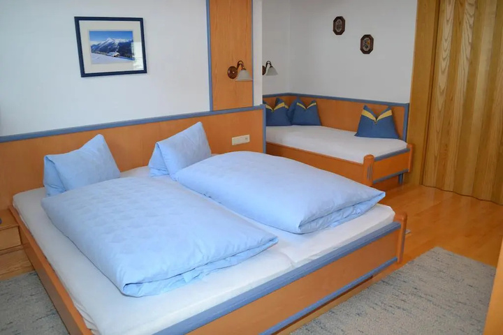 Room 3 of 13