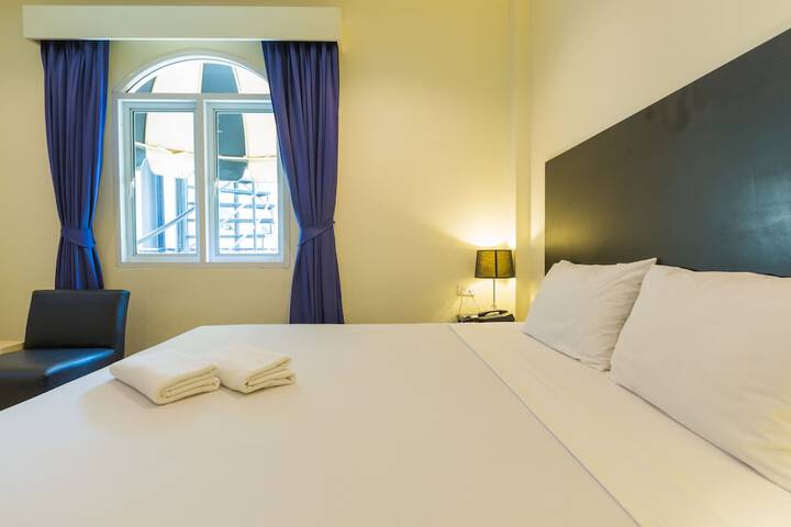 Room 50 of 100