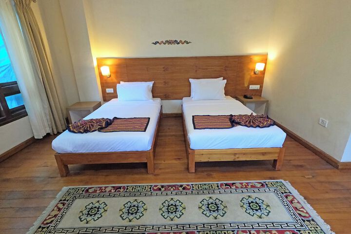 Room 5 of 15