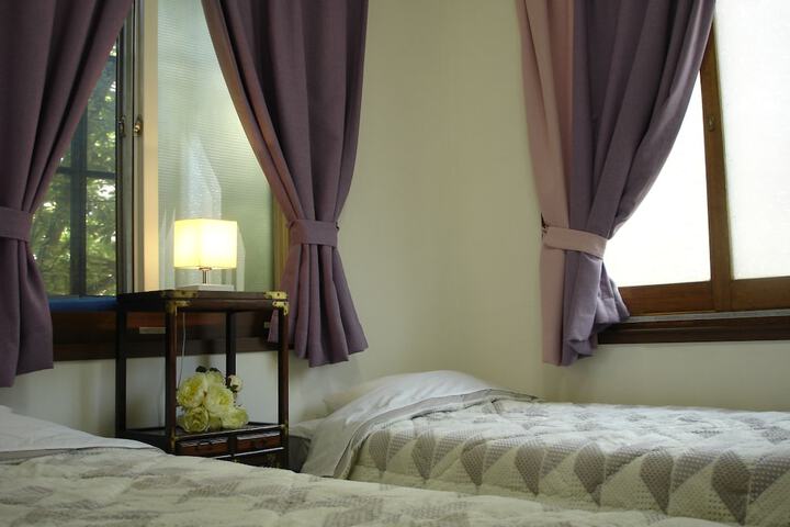 Room 6 of 36