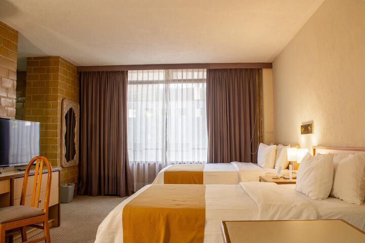 Room 28 of 124