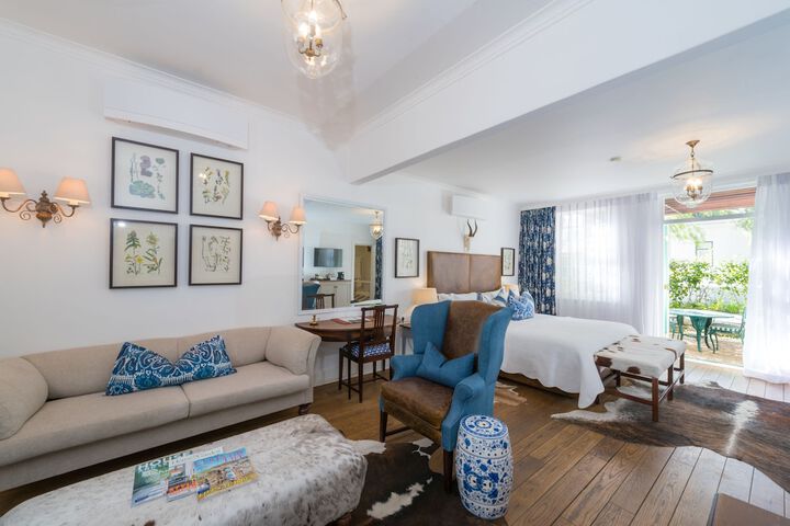 Room 25 of 120
