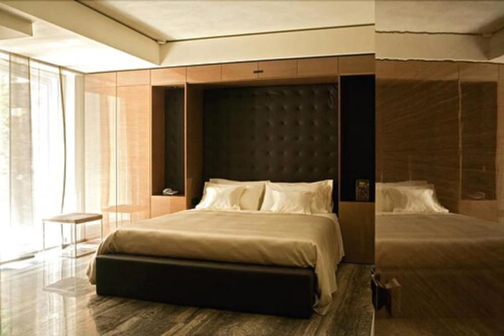 Room 18 of 67