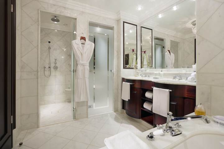 Bath Interior