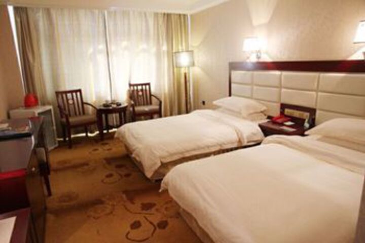 Room 5 of 20