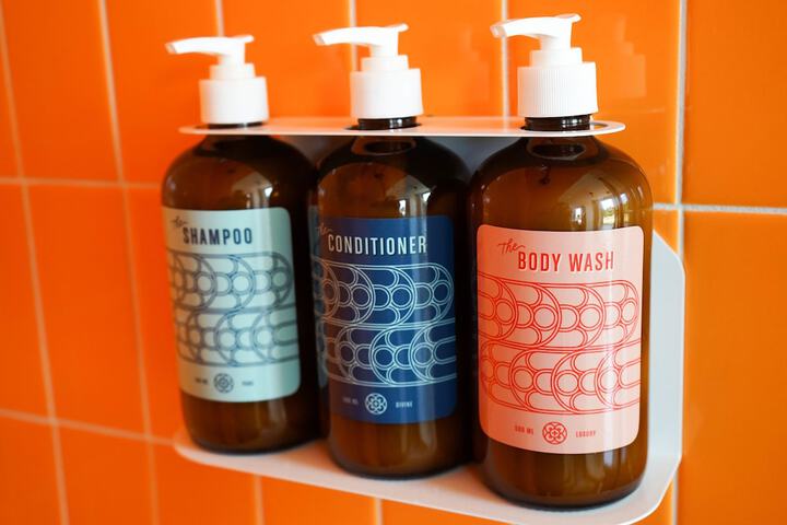 Bathroom amenities