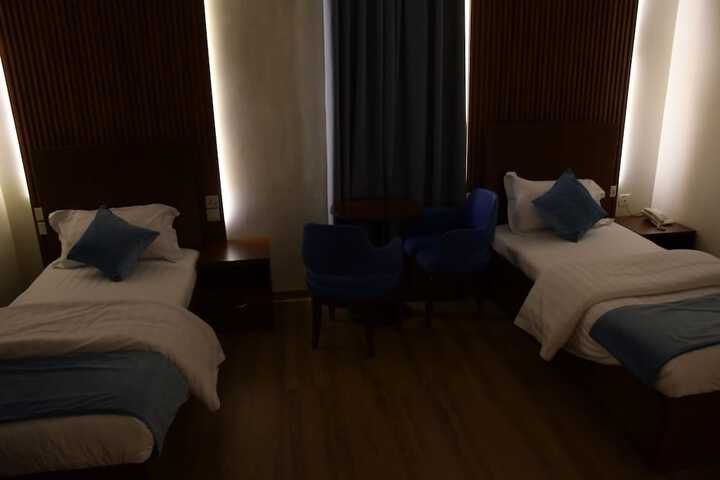 Room 8 of 24
