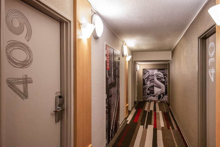 Room 14 of 73