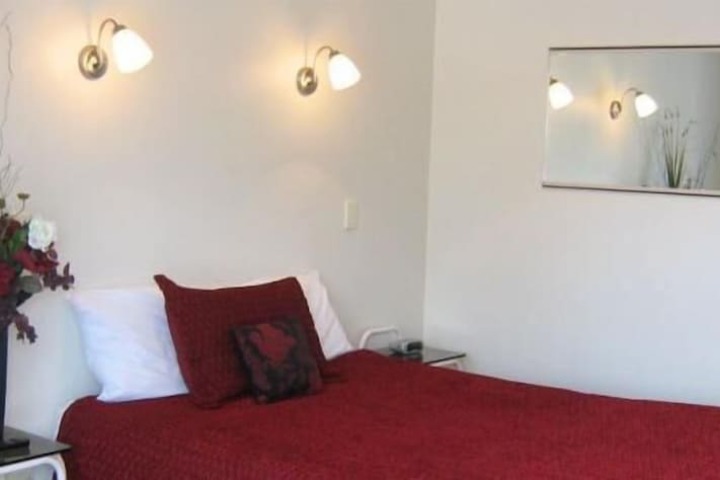 Room 18 of 40