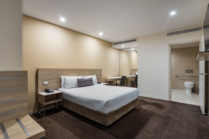 Room 20 of 44