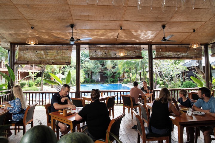 Dining 84 of 101