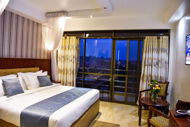 Room 14 of 46