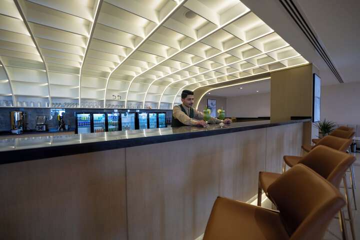 Lounge 89 of 90