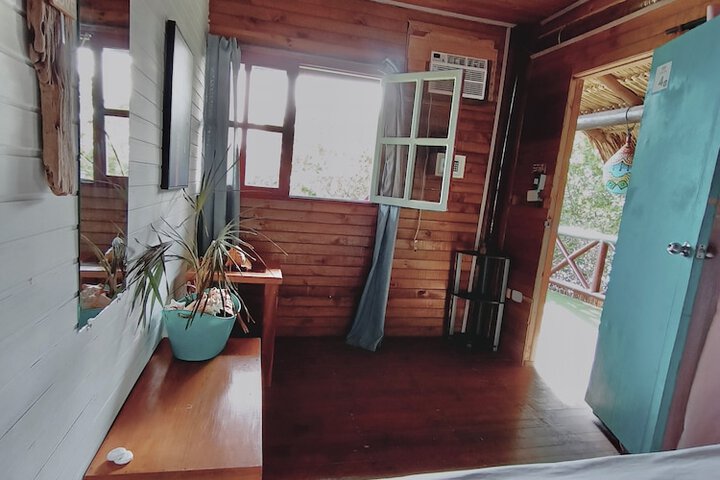 Room 19 of 80