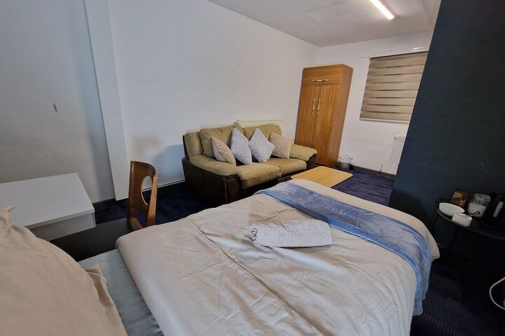 Room 3 of 23