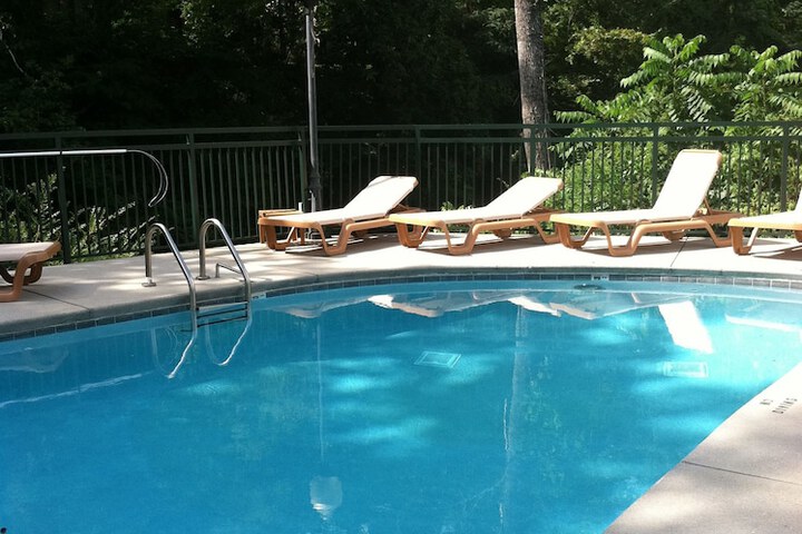 Pool 31 of 42