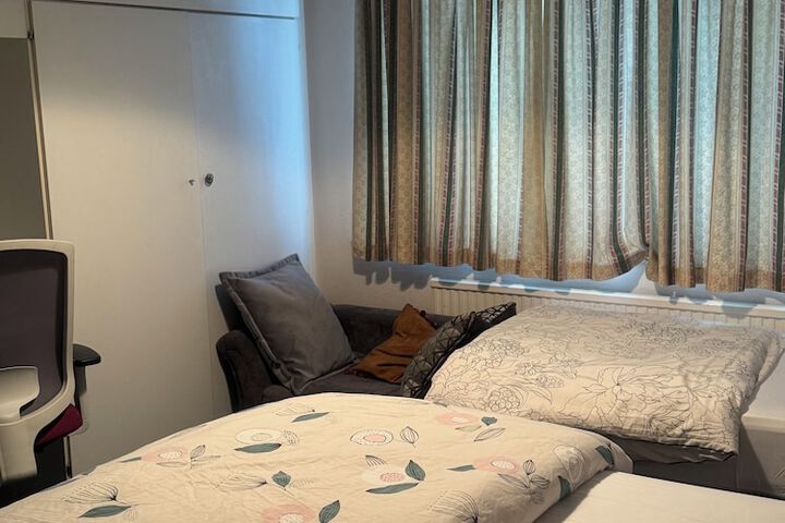 Room 26 of 40