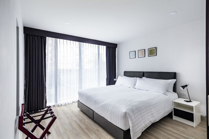Room 14 of 82