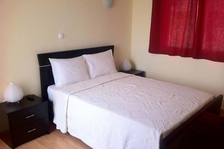 Room 6 of 18
